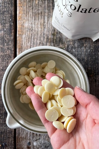 Bílé čokoládové kapky, 500 g