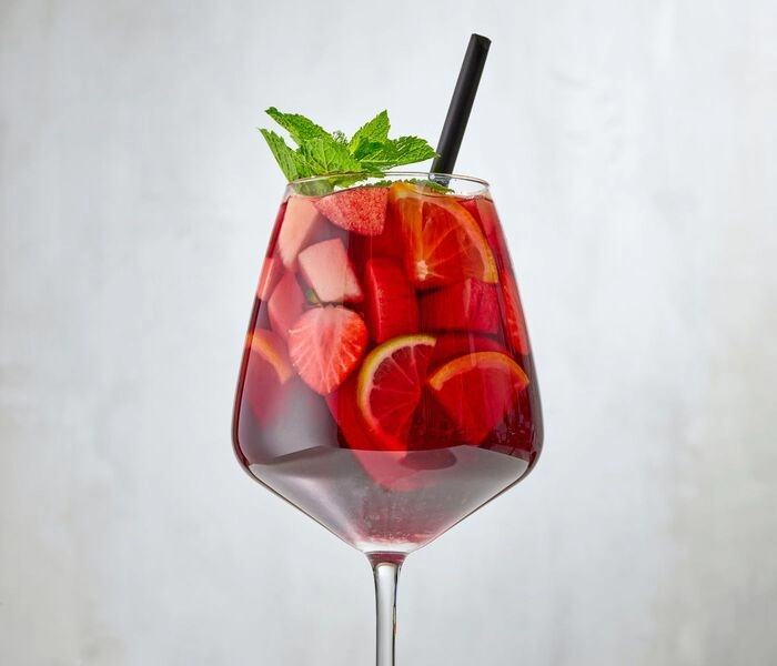 osvězující ovocná sangria