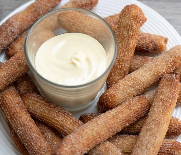 vanilkové churros s bílou cokoládou
