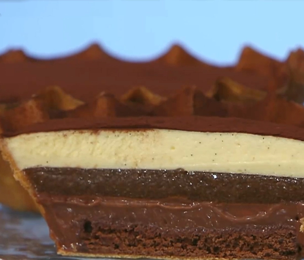 dort masterchef sacher s tmavou pivní ganache a mascarpone krémem s vanilkou