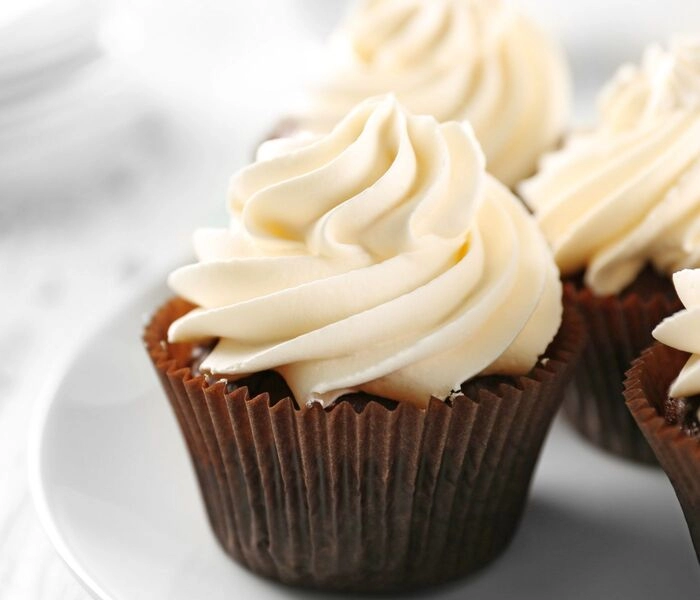 máslový krém s bílou cokoládou bam